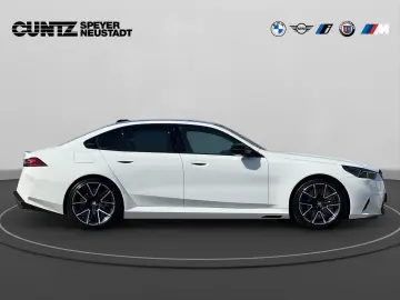 BMW M5 Limousine ab 1 99% eff.   Panorama B&W HiFi D