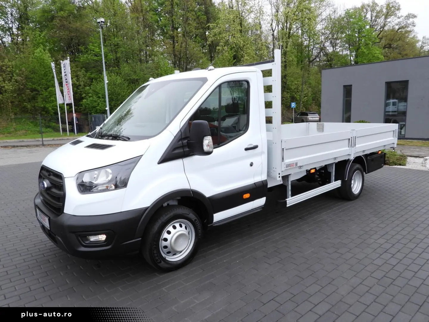 FORD TRANSIT PRITSCHE 8 PALETTEN TEMPOMAT