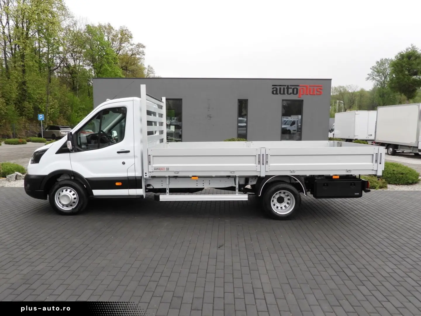 FORD TRANSIT PRITSCHE 8 PALETTEN TEMPOMAT