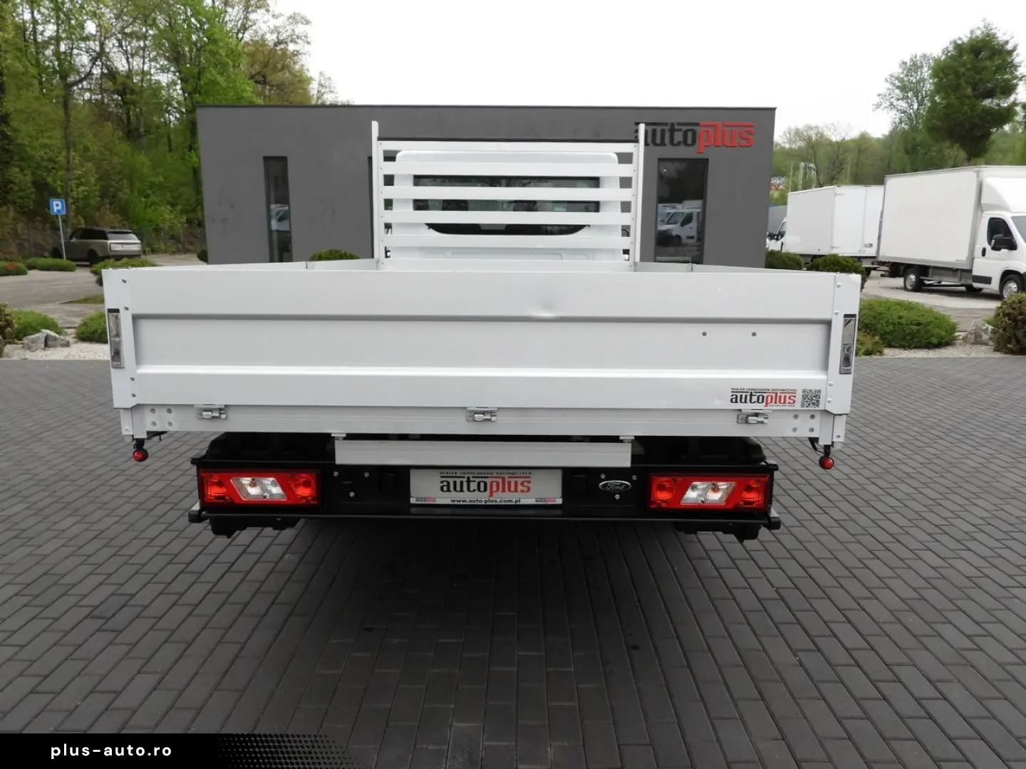 FORD TRANSIT PRITSCHE 8 PALETTEN TEMPOMAT