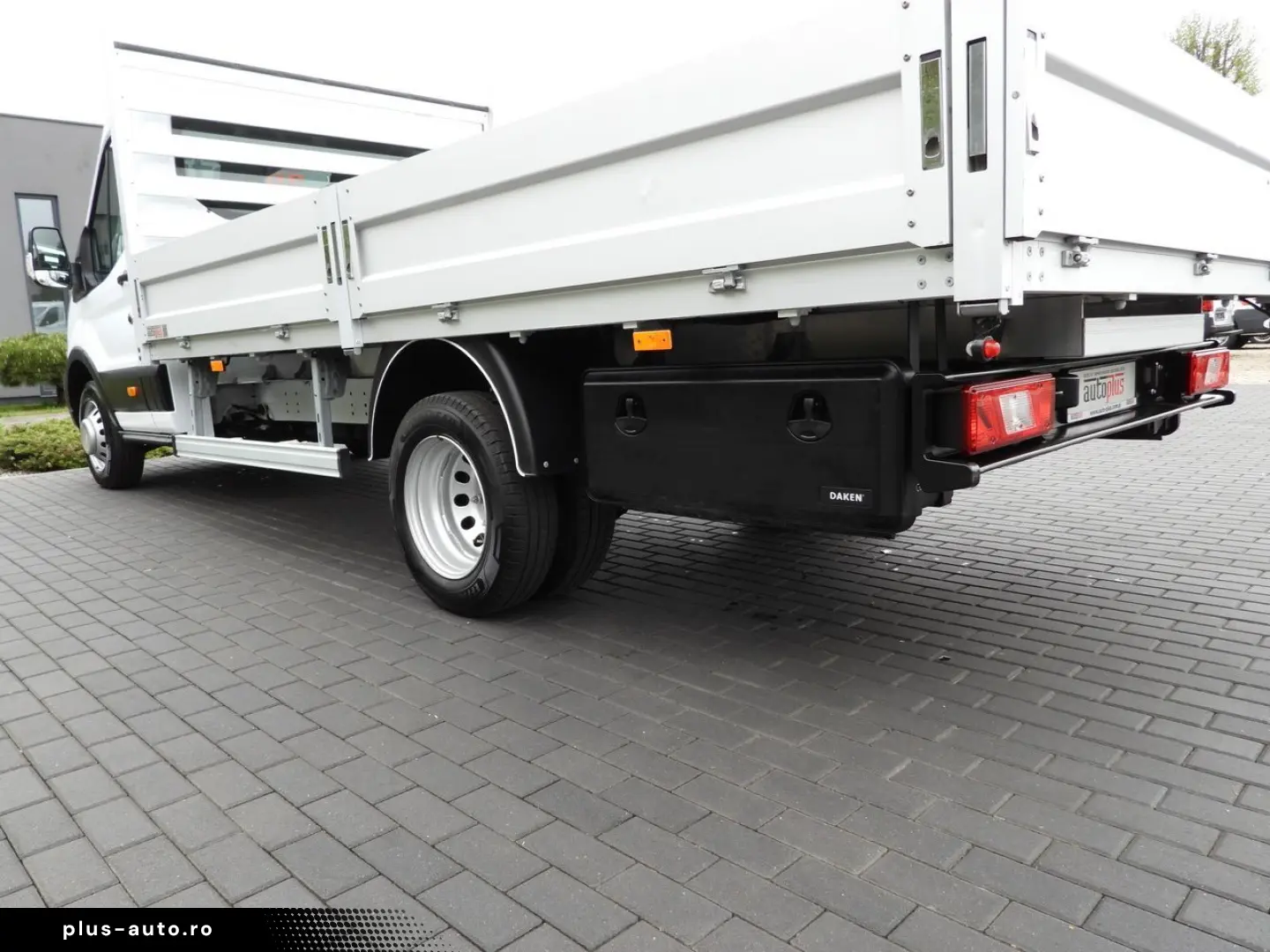 FORD TRANSIT PRITSCHE 8 PALETTEN TEMPOMAT