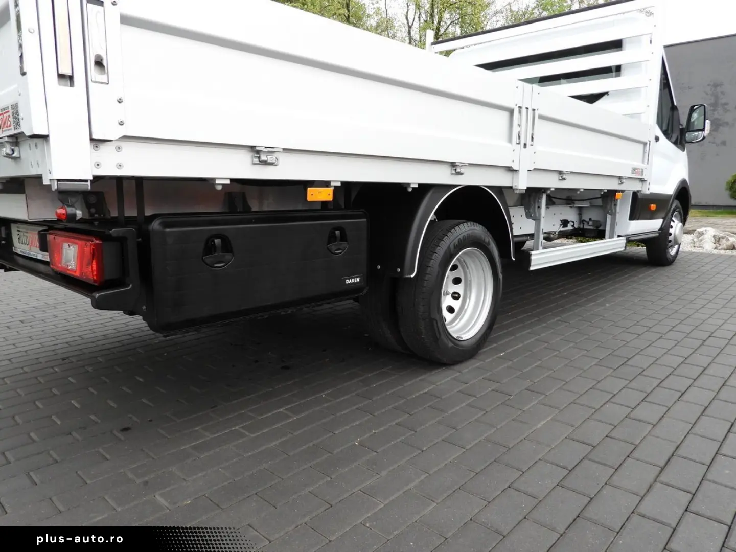 FORD TRANSIT PRITSCHE 8 PALETTEN TEMPOMAT