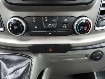 FORD TRANSIT PRITSCHE 8 PALETTEN TEMPOMAT