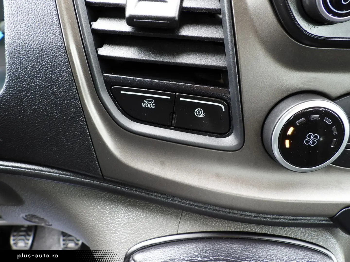 FORD TRANSIT PRITSCHE 8 PALETTEN TEMPOMAT