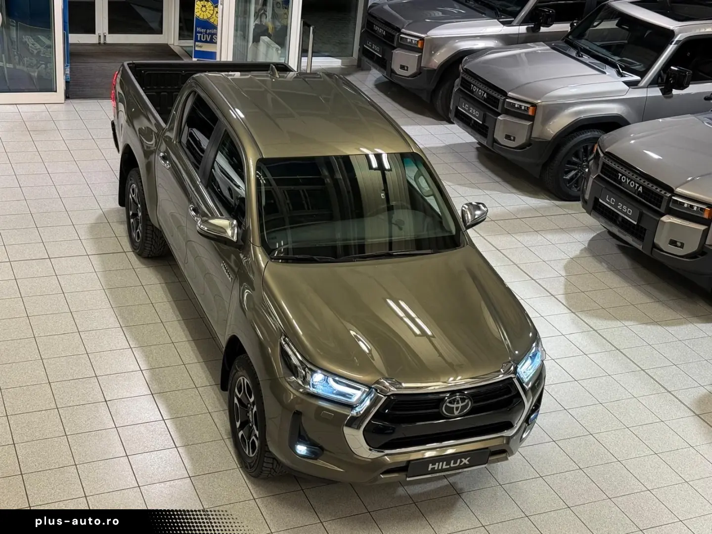 TOYOTA DOUBLE CAB EXECUTIVE-AUT-KAMERA-LED-RADAR