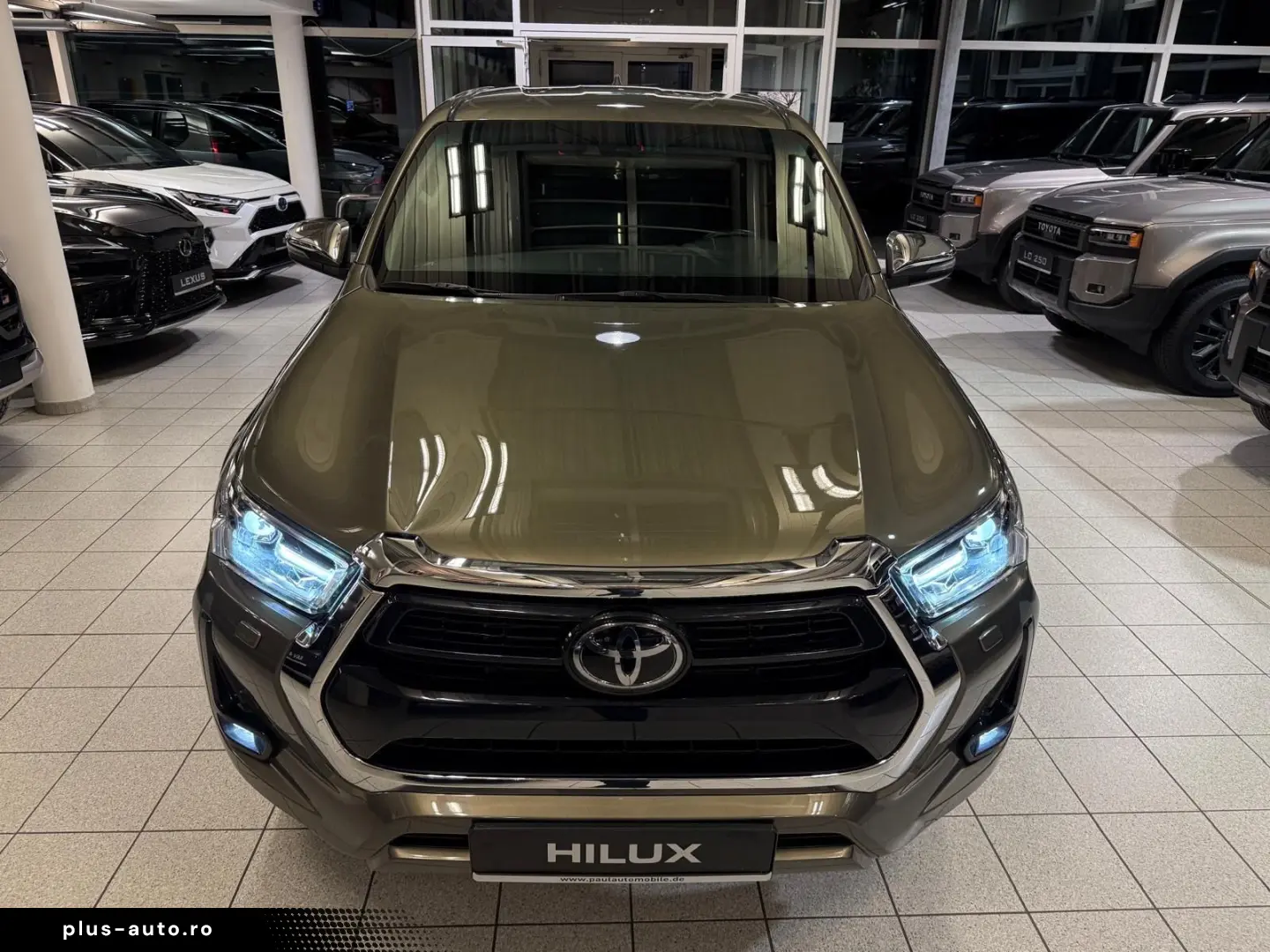 TOYOTA DOUBLE CAB EXECUTIVE-AUT-KAMERA-LED-RADAR