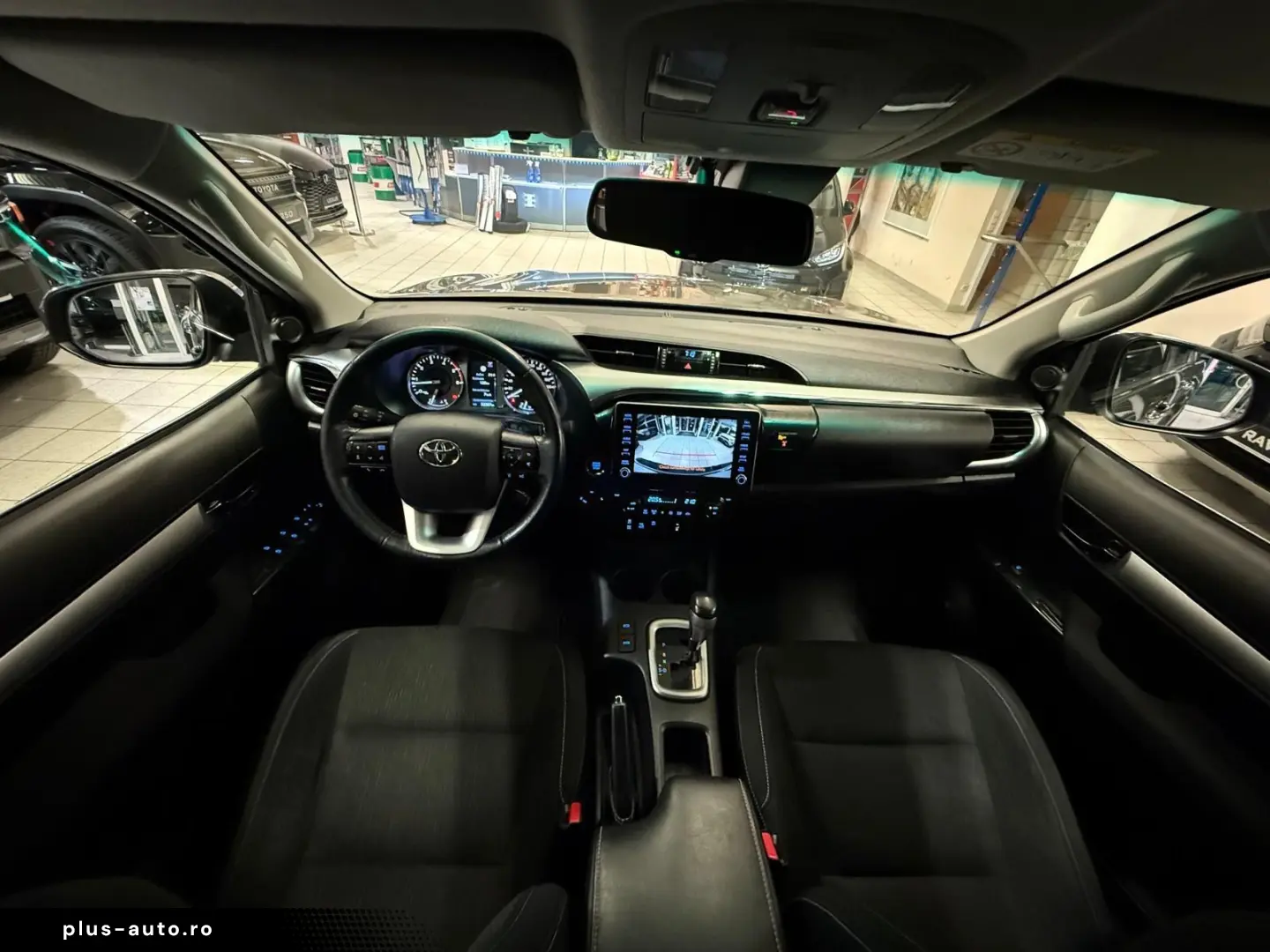 TOYOTA DOUBLE CAB EXECUTIVE-AUT-KAMERA-LED-RADAR