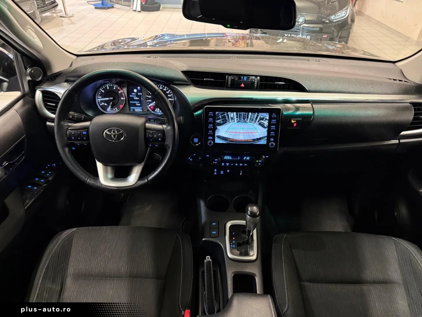 TOYOTA DOUBLE CAB EXECUTIVE-AUT-KAMERA-LED-RADAR