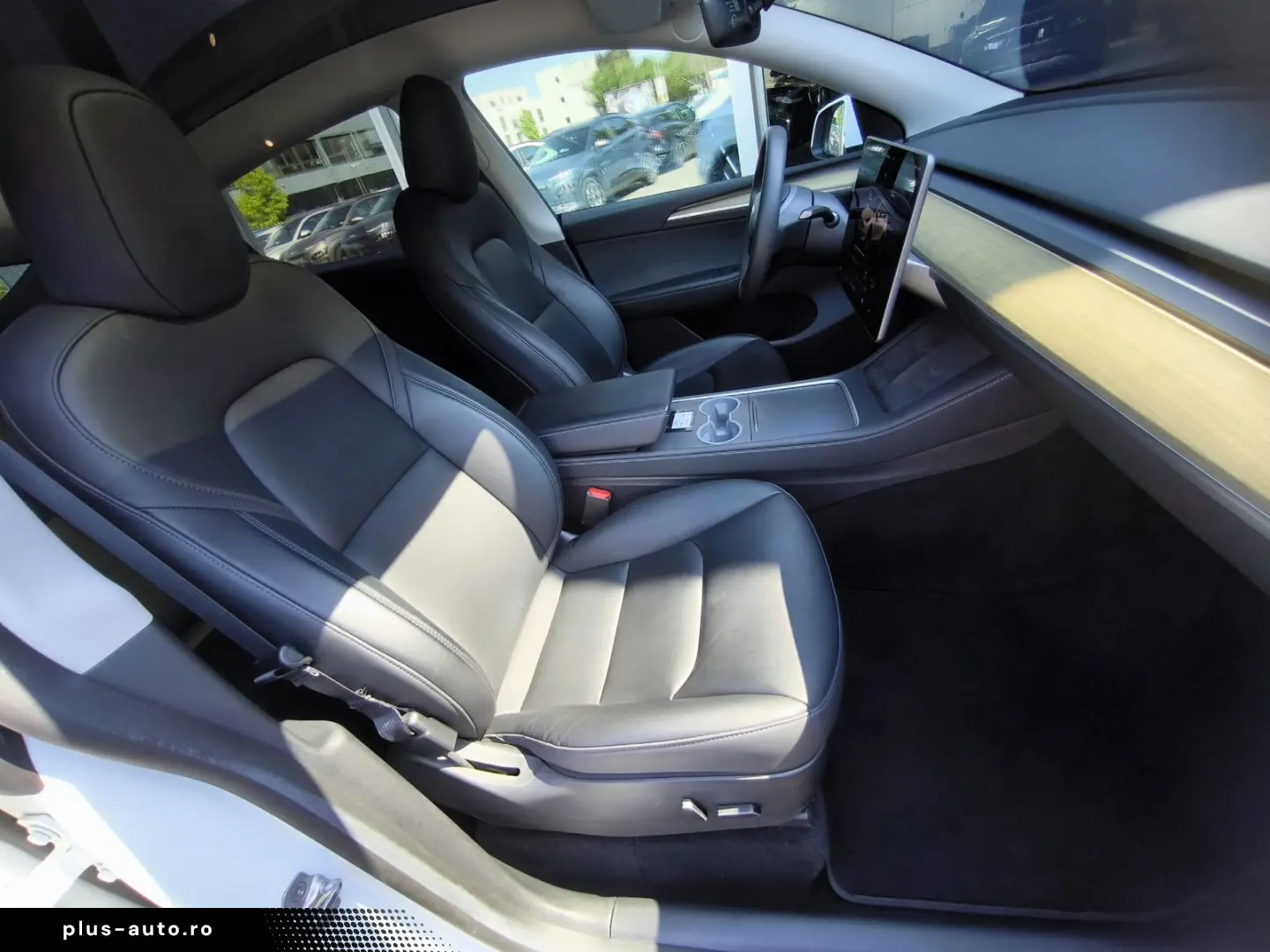 TESLA Model Y LR Dual AWD PANO STDHZ NAVI LED ACC 19