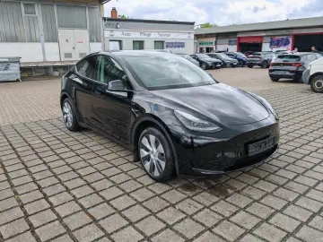 TESLA Model Y SR RWD   AHK   FSD   SoH 93%