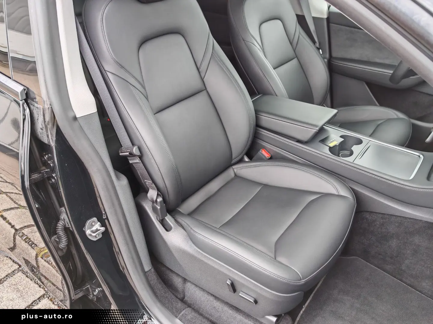 TESLA Model Y SR RWD   AHK   FSD   SoH 93%