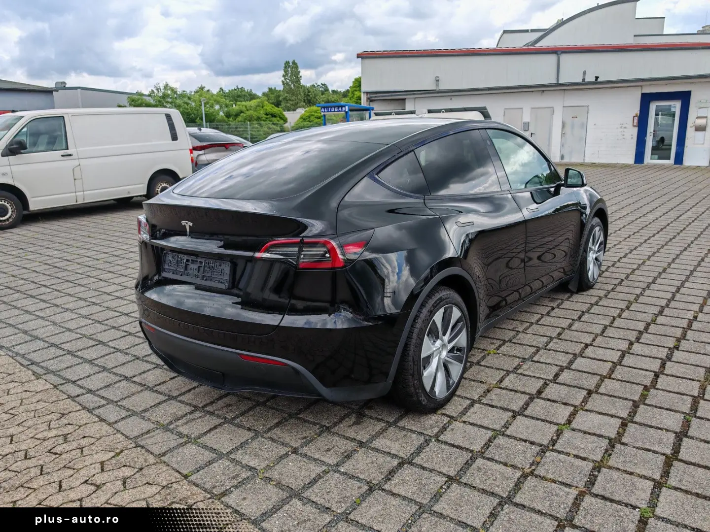 TESLA Model Y SR RWD   AHK   FSD   SoH 93%