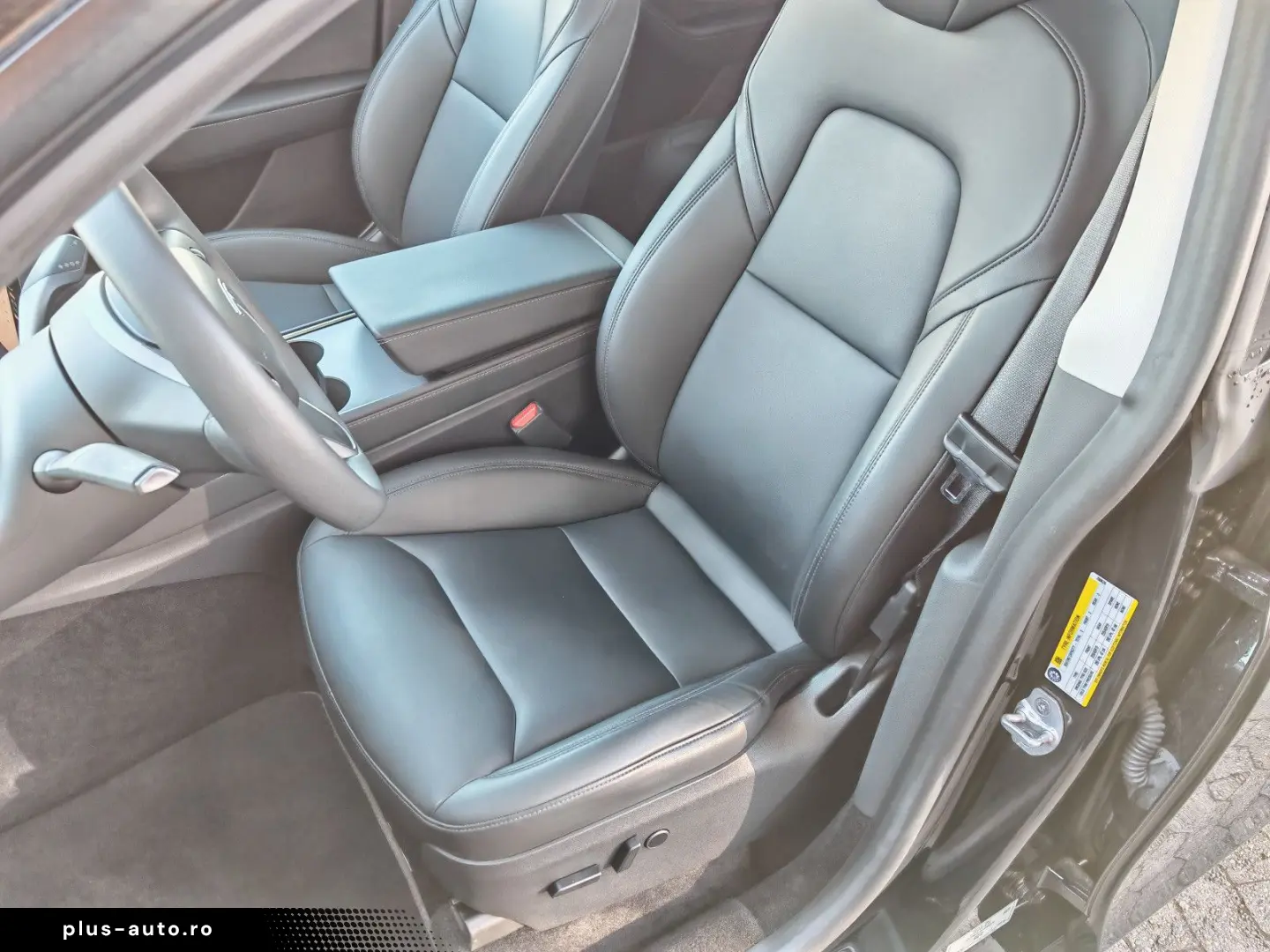 TESLA Model Y SR RWD   AHK   FSD   SoH 94%