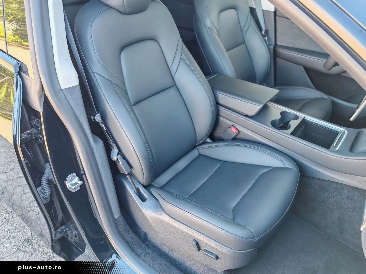 TESLA Model Y SR RWD   AHK   FSD   SoH 94%