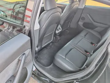 TESLA Model Y SR RWD   AHK   FSD   SoH 94%