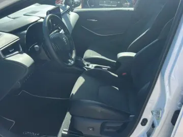 TOYOTA Corolla 2.0 Hybrid Touring Sports Lounge