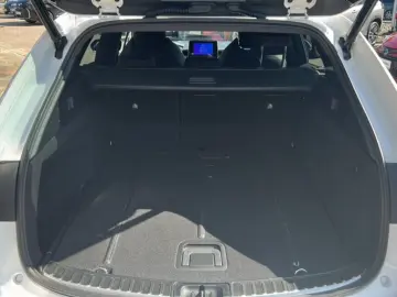 TOYOTA Corolla 2.0 Hybrid Touring Sports Lounge