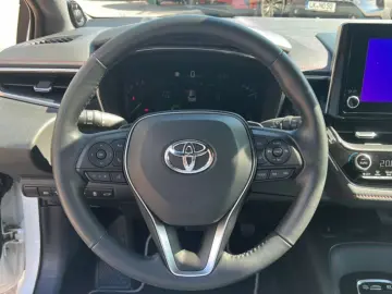 TOYOTA Corolla 2.0 Hybrid Touring Sports Lounge