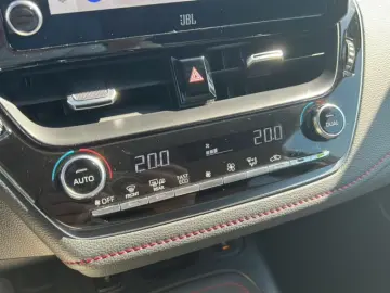 TOYOTA Corolla 2.0 Hybrid Touring Sports Lounge