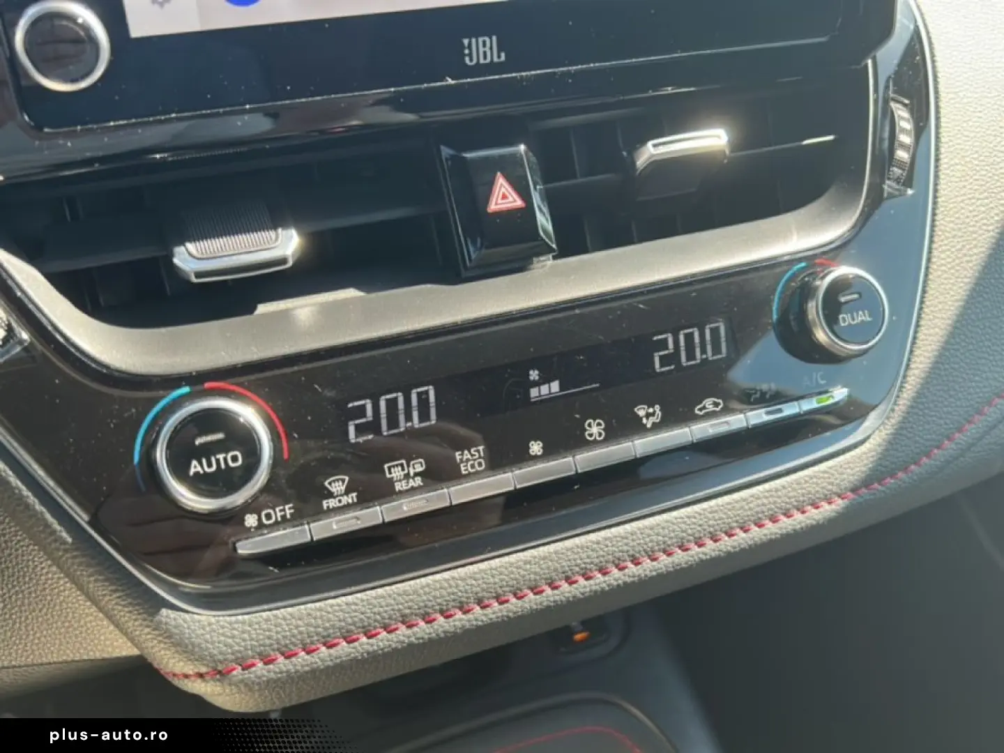 TOYOTA Corolla 2.0 Hybrid Touring Sports Lounge