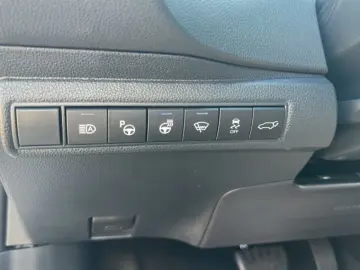 TOYOTA Corolla 2.0 Hybrid Touring Sports Lounge