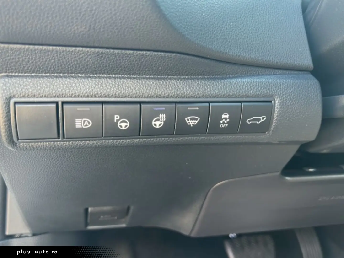 TOYOTA Corolla 2.0 Hybrid Touring Sports Lounge