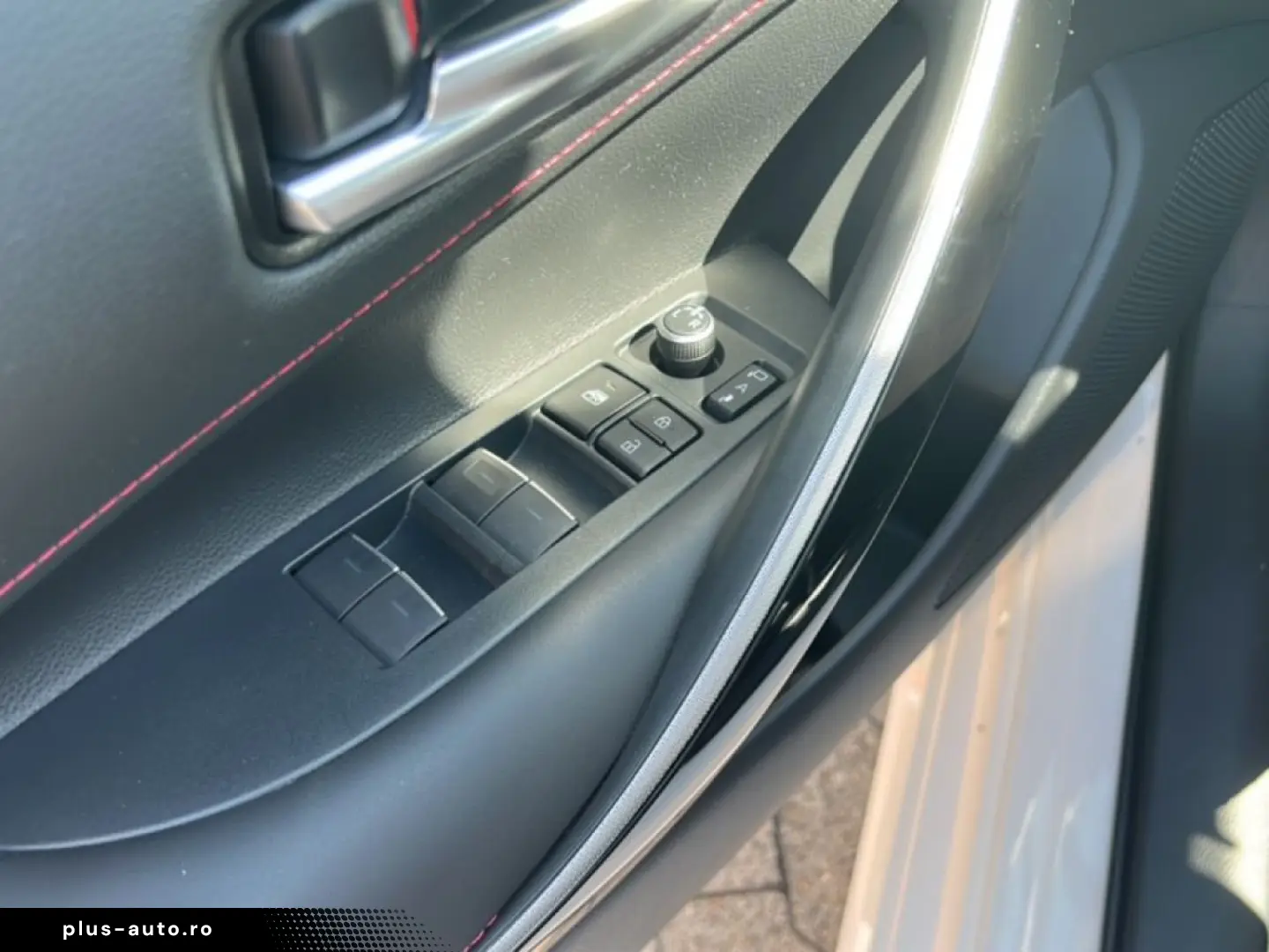 TOYOTA Corolla 2.0 Hybrid Touring Sports Lounge