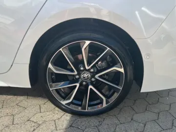 TOYOTA Corolla 2.0 Hybrid Touring Sports Lounge