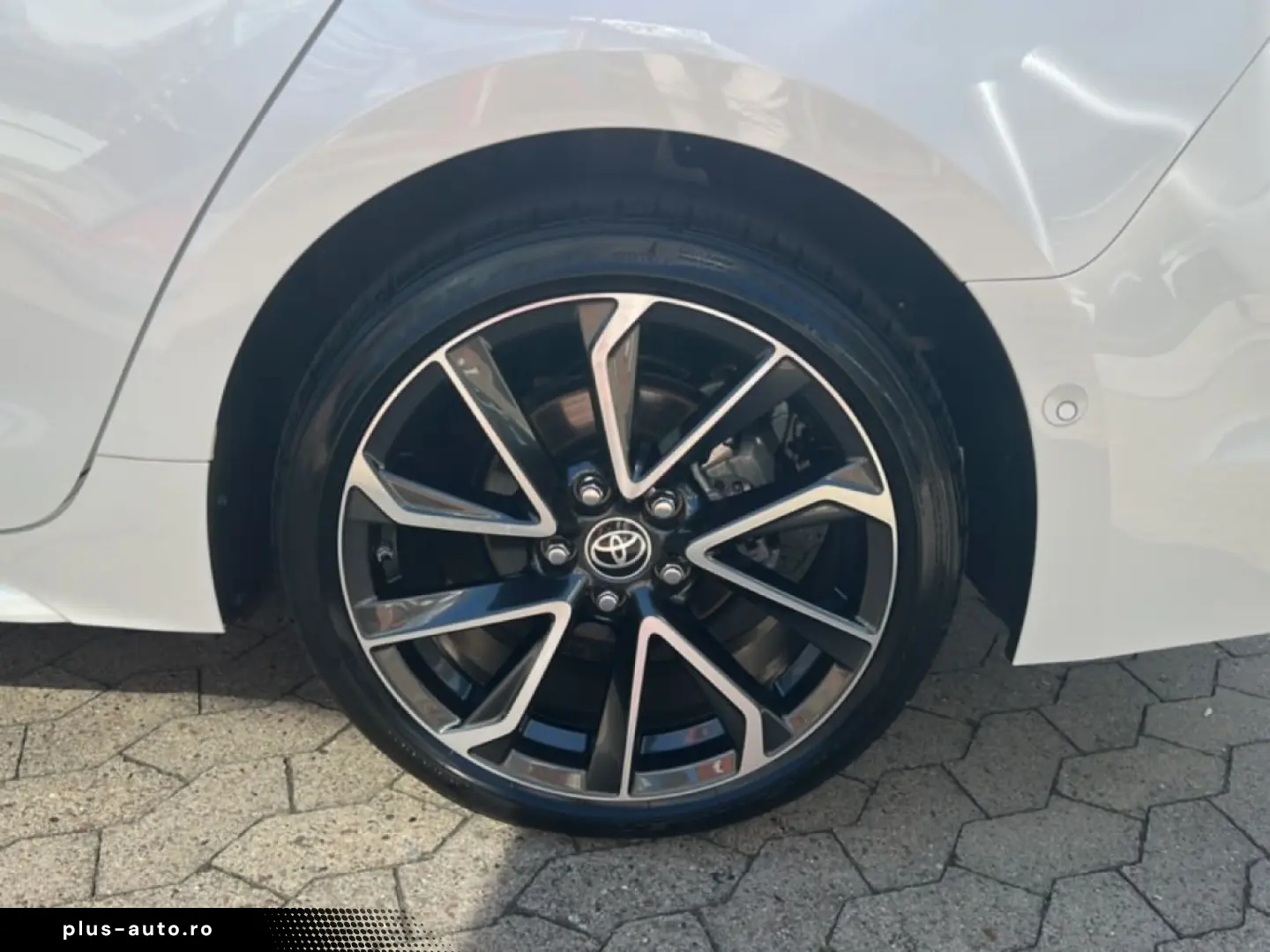 TOYOTA Corolla 2.0 Hybrid Touring Sports Lounge
