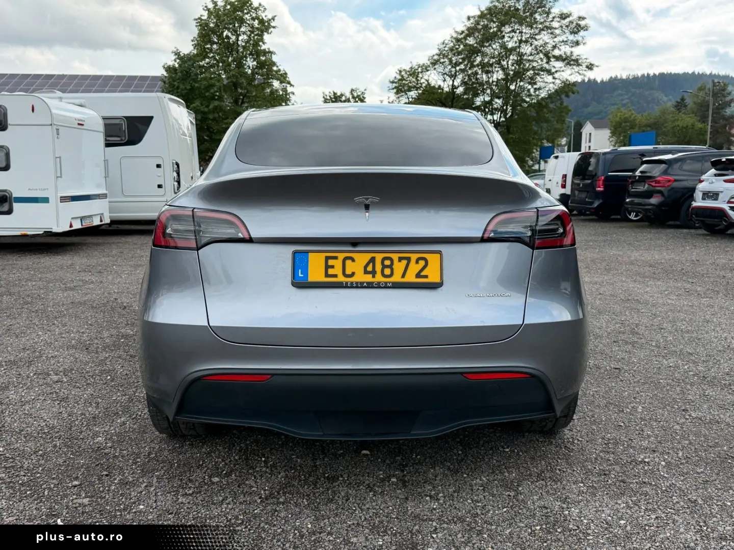 TESLA Model Y Long Range Dual AWD