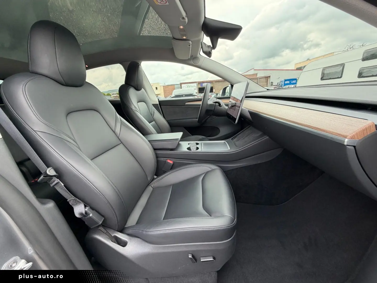 TESLA Model Y Long Range Dual AWD