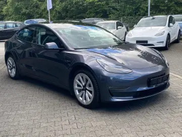 TESLA Model 3 LR Dual AWD PANO STDHZ LED KAM NAVI SHZ