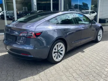 TESLA Model 3 LR Dual AWD PANO STDHZ LED KAM NAVI SHZ