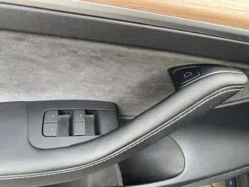 TESLA Model 3 LR Dual AWD PANO STDHZ LED KAM NAVI SHZ