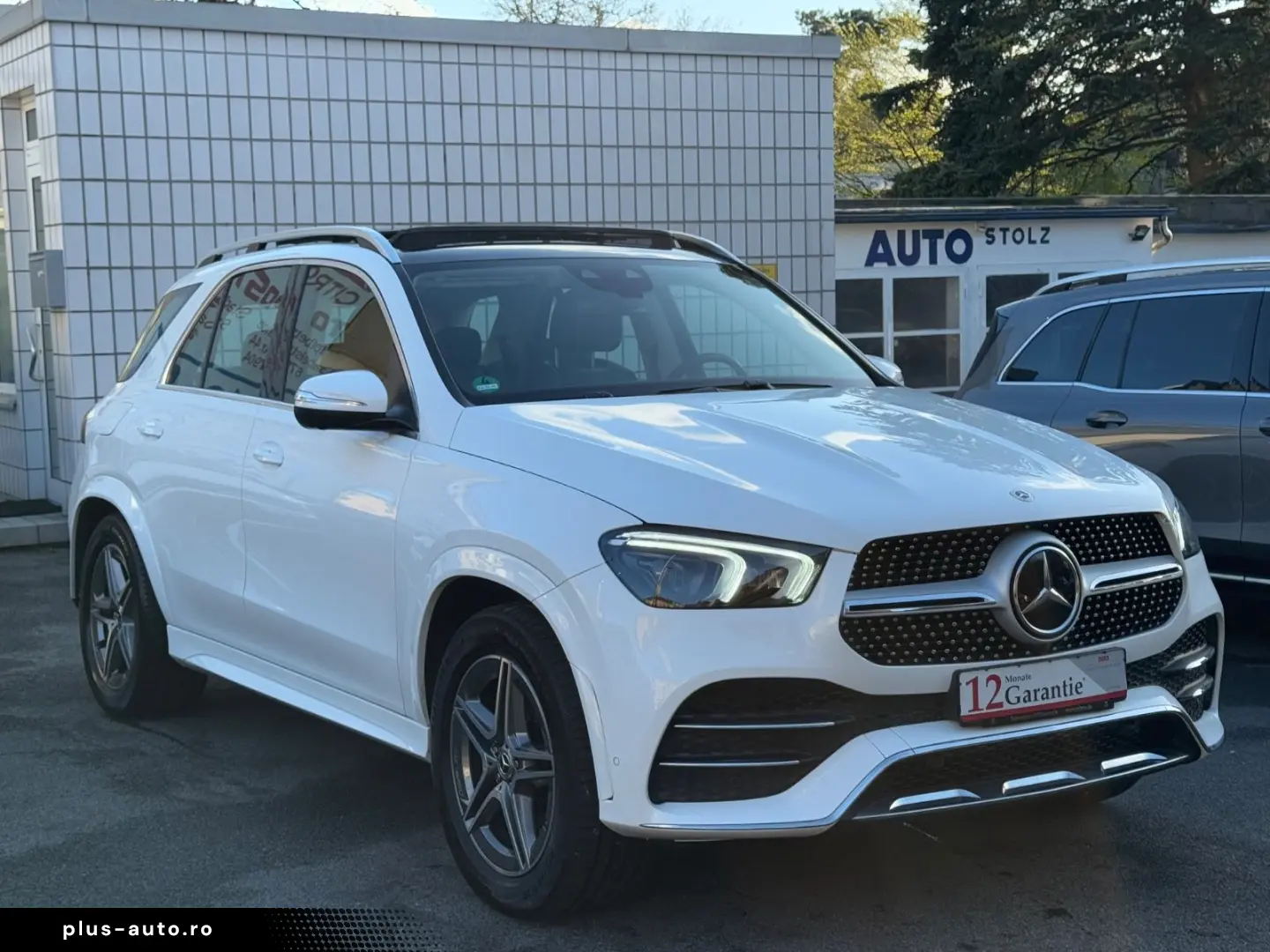 MERCEDES-BENZ GLE 300 d 4Matic AMG-LINE PANORAMA UNFALLFREI