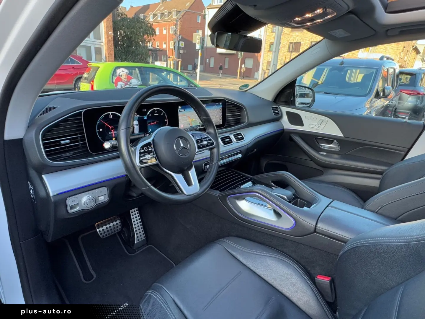 MERCEDES-BENZ GLE 300 d 4Matic AMG-LINE PANORAMA UNFALLFREI