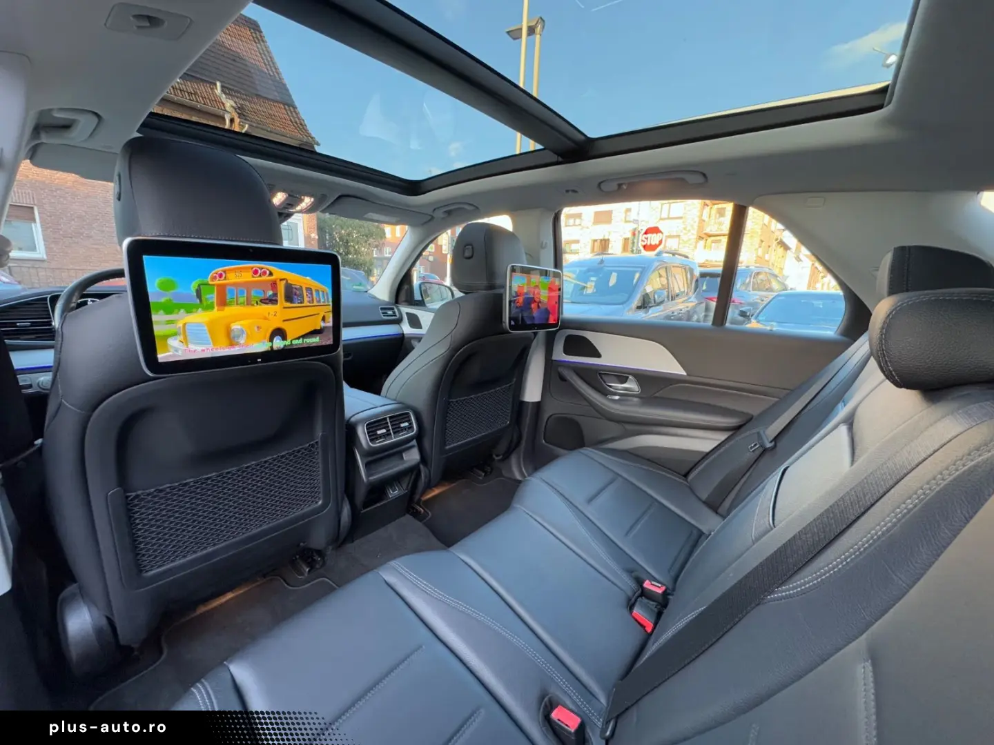 MERCEDES-BENZ GLE 300 d 4Matic AMG-LINE PANORAMA UNFALLFREI