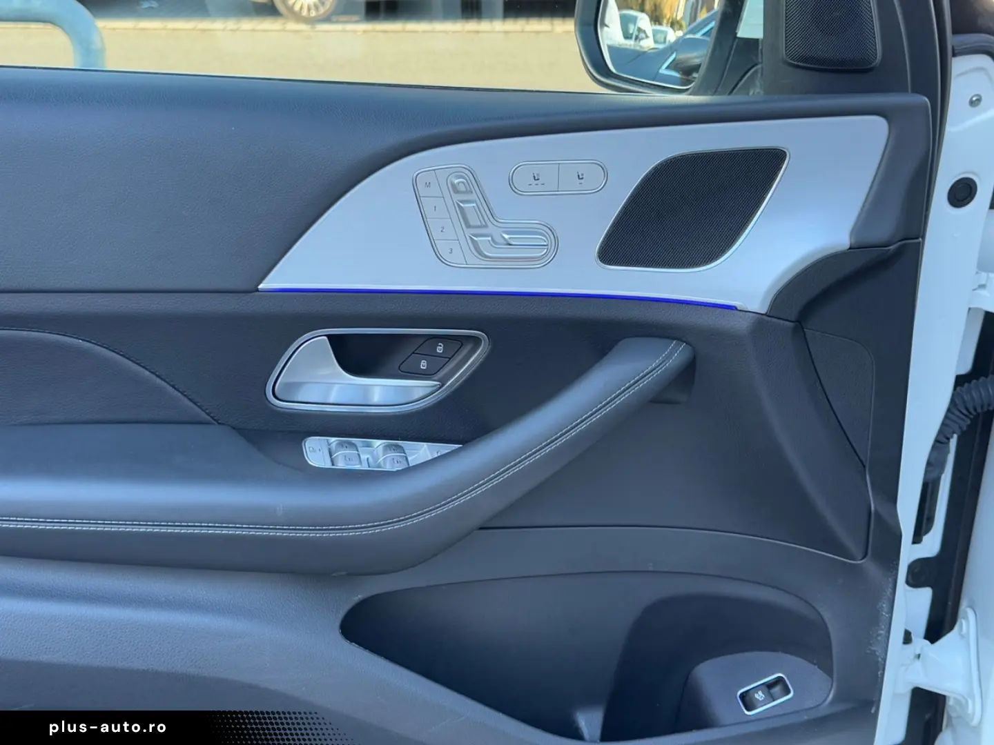 MERCEDES-BENZ GLE 300 d 4Matic AMG-LINE PANORAMA UNFALLFREI
