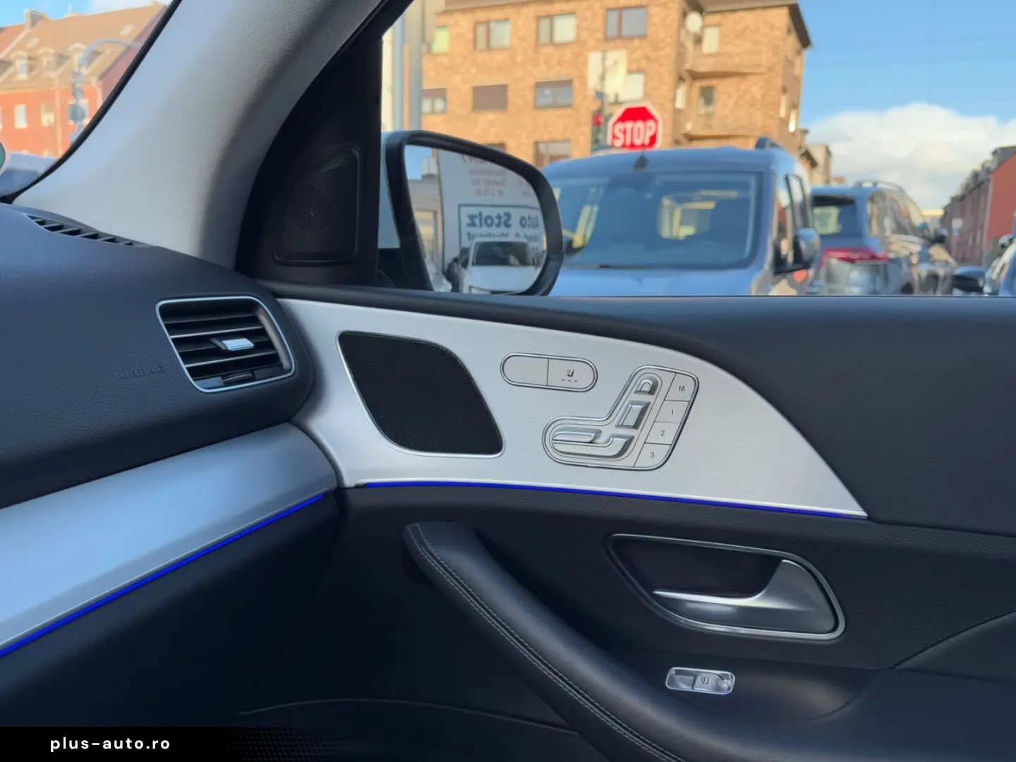MERCEDES-BENZ GLE 300 d 4Matic AMG-LINE PANORAMA UNFALLFREI
