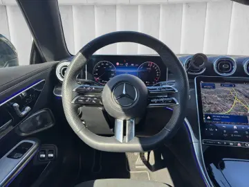 MERCEDES-BENZ CLE 300 e AMG PREMIUM DigLight Pano 360