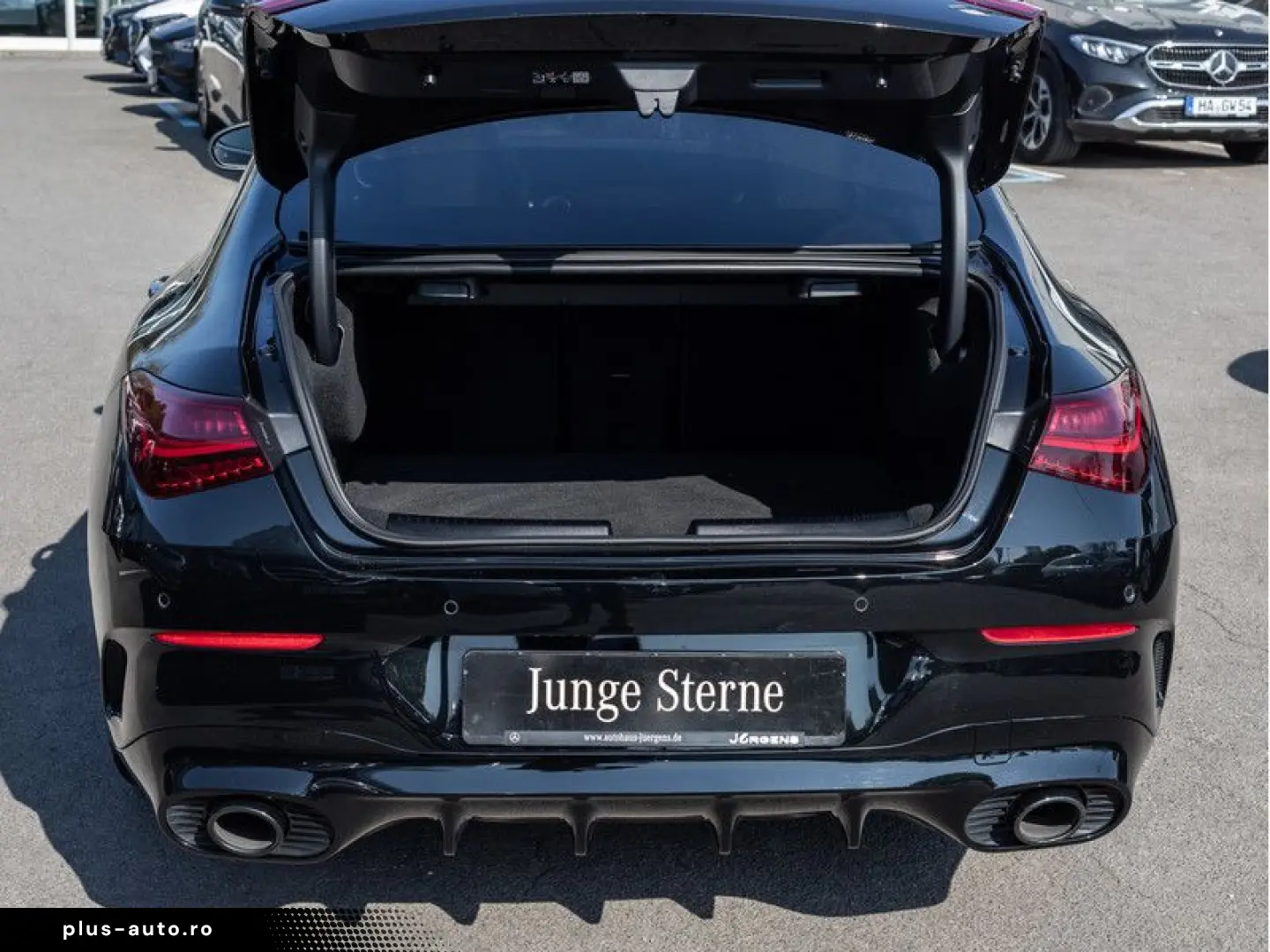MERCEDES-BENZ CLA 35 AMG 4M Coupé Premium MLB Pano Night 19