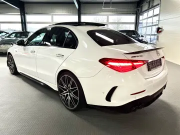 MERCEDES-BENZ C 43 AMG MB Garantie 27 -Pano-Bur-HALe…