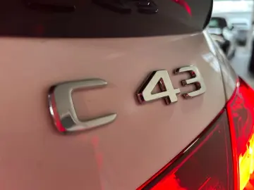 MERCEDES-BENZ C 43 AMG MB Garantie 27 -Pano-Bur-HALe…
