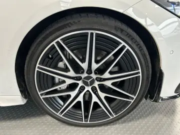 MERCEDES-BENZ C 43 AMG MB Garantie 27 -Pano-Bur-HALe…