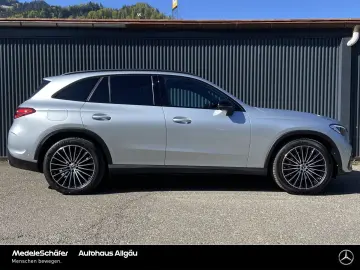 MERCEDES-BENZ GLC 220 d 4M AMG Night 20 ; AHK Distr LED Kam