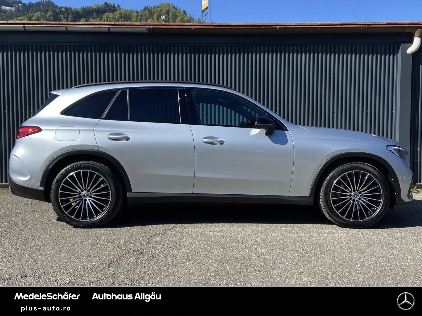 MERCEDES-BENZ GLC 220 d 4M AMG Night 20 ; AHK Distr LED Kam