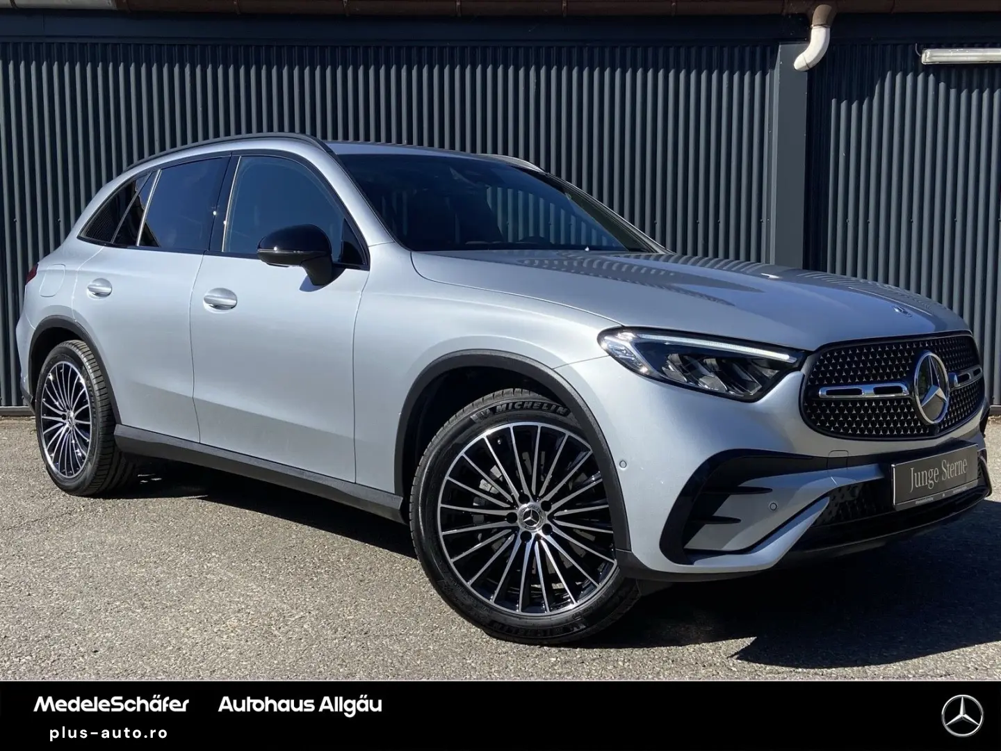 MERCEDES-BENZ GLC 220 d 4M AMG Night 20 ; AHK Distr LED Kam