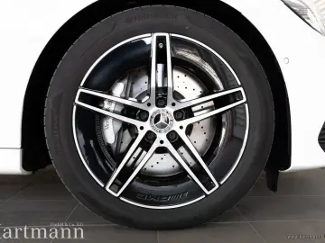 MERCEDES-BENZ E 220 d T AMG Night Pano Leder AHK KeyGo 360