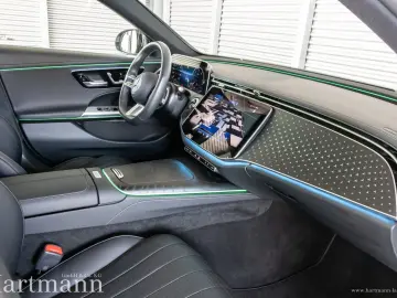MERCEDES-BENZ E 220 d T AMG Night Pano Leder AHK KeyGo 360
