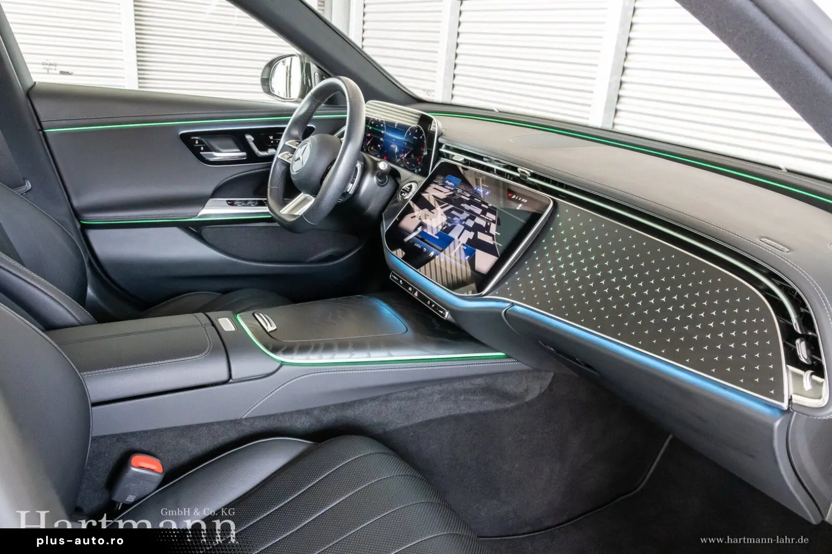 MERCEDES-BENZ E 220 d T AMG Night Pano Leder AHK KeyGo 360